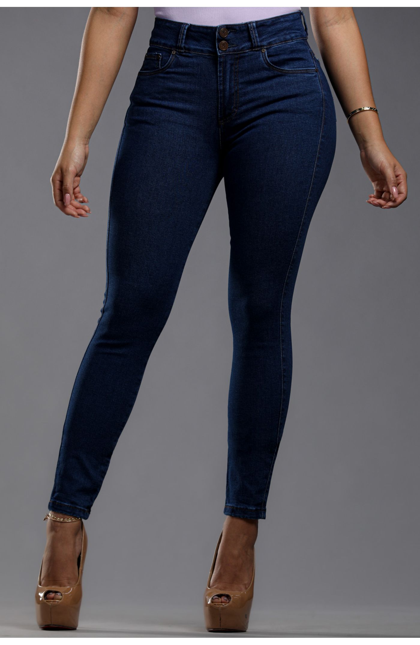 Jeans de mujer focalizado con aplicaciones Msco Jeans
