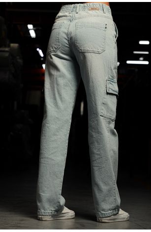 JEAN-BACKSTAGE-JNMF138-FLARE-Z129-AZ-CLARO_2.jpg